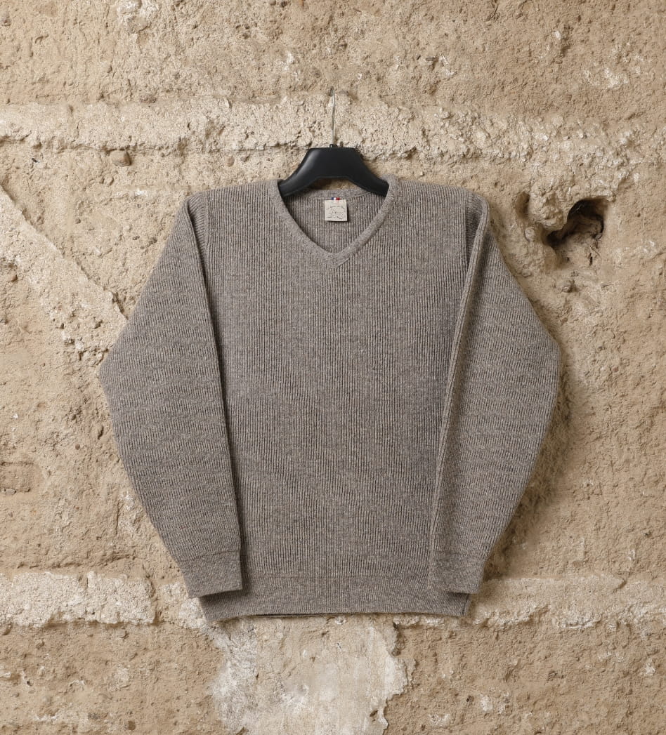 Pull laine homme Caussenarde Col V, coloris beige foncé