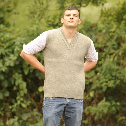Voici notre gamme de pull en laine pour homme style débardeur