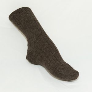 Les chaussettes en pure laine épaisse sont parfaitement pour l'hiver