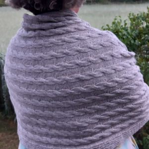 Etole beige fonce en laine